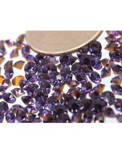 Swarovski 1100 Chaton, Round Rhinestones 31pp Cardinal Pointed Back Gold Foiled - 8 Pcs