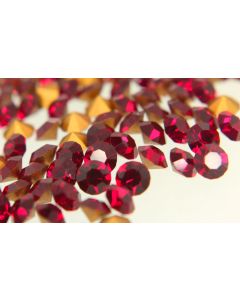 Swarovski 1100 Chaton, Round Rhinestones 25pp Siam Pointed Back Gold Foiled - 8 Pcs