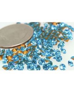 Swarovski 1100 Chaton, Round Rhinestones 26pp Aqua (Old) Pointed Back Gold Foiled - 8 Pcs